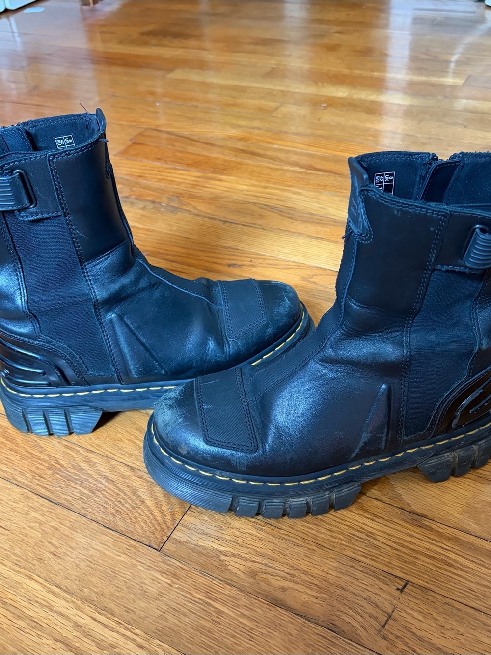 Dr. Martens Audrick Black Chelsea Boot Women’s 10 - Picture 5 of 11